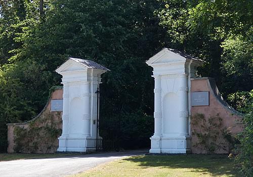 Photo Gallery Image - Rockbeare Manor 